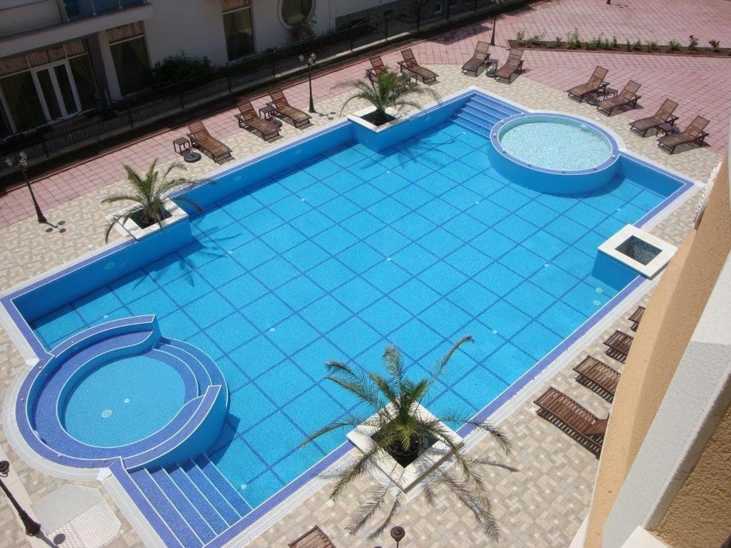 Flora Beach Private Lejlighedshotel Pomorie Eksteriør billede